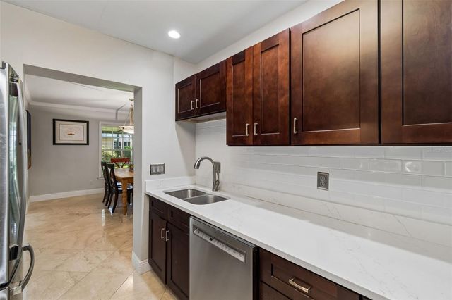 4420 W SAN CARLOS STREET, Tampa, FL 33629