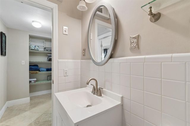 4420 W SAN CARLOS STREET, Tampa, FL 33629