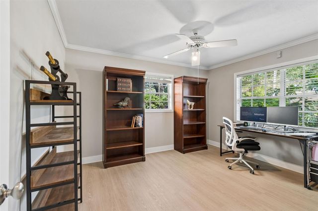 4420 W SAN CARLOS STREET, Tampa, FL 33629