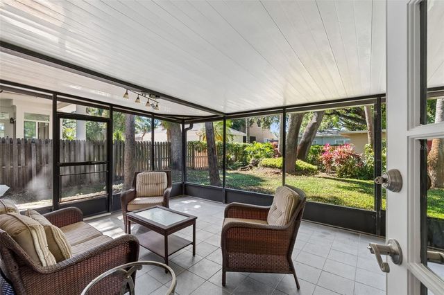 4420 W SAN CARLOS STREET, Tampa, FL 33629