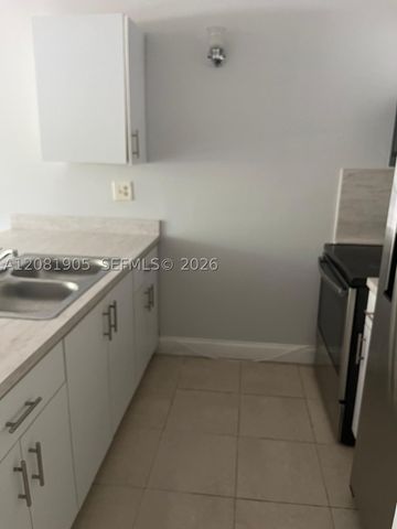 2701 Riverside Dr 203-B, Coral Springs, FL 33065