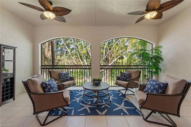 3945 Deer Crossing CT # 203, Naples, FL 34114