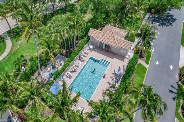 3945 Deer Crossing CT # 203, Naples, FL 34114