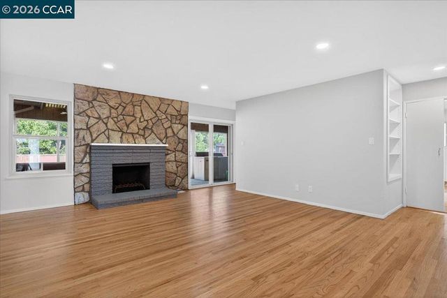 1374 1374 Santa Clara Street, Richmond, CA 94804