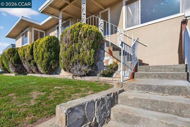 1374 1374 Santa Clara Street, Richmond, CA 94804