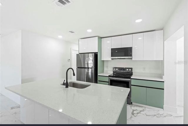 5101 TOWN N COUNTRY BOULEVARD, Tampa, FL 33615