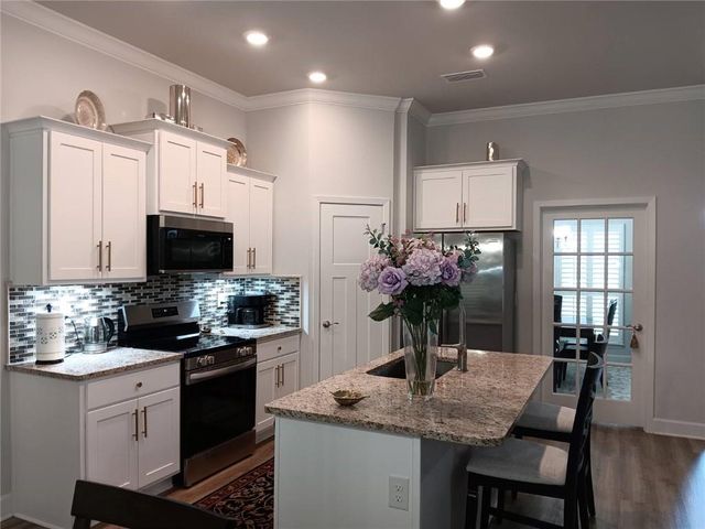 9246 O'fallon N Drive, Mobile, AL 36695