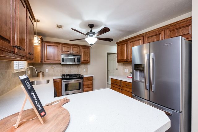 199 Diamond Point Drive, Maumelle, AR 72113