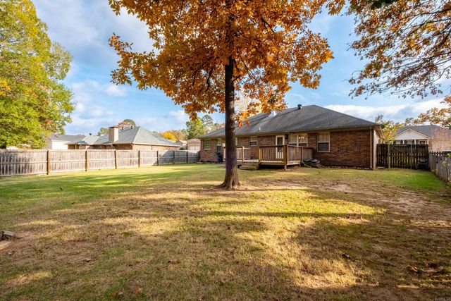 199 Diamond Point Drive, Maumelle, AR 72113