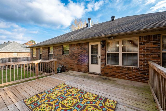 199 Diamond Point Drive, Maumelle, AR 72113