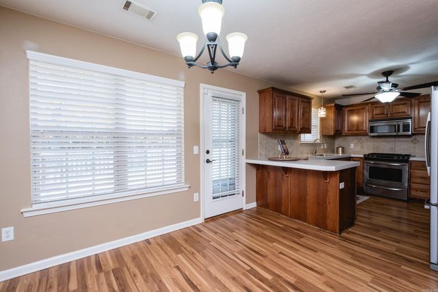 199 Diamond Point Drive, Maumelle, AR 72113