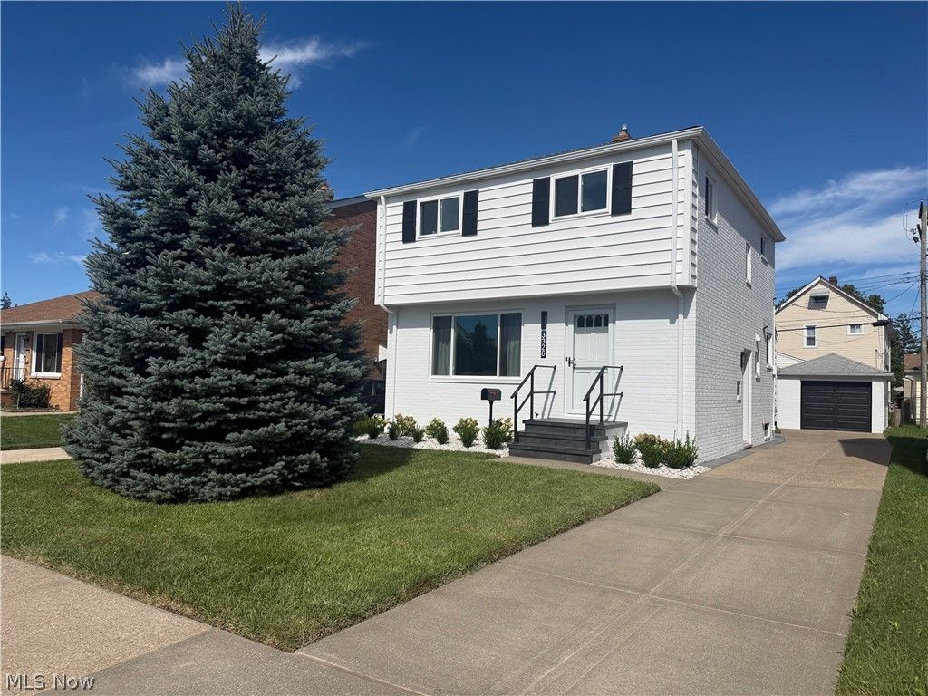 3326 Marioncliff Drive, Parma, OH 44134