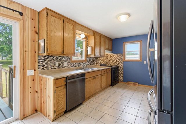503 11th Street, Brodhead, WI 53520