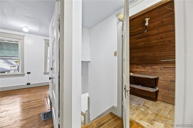 22 Schreck Avenue, Buffalo, NY 14215