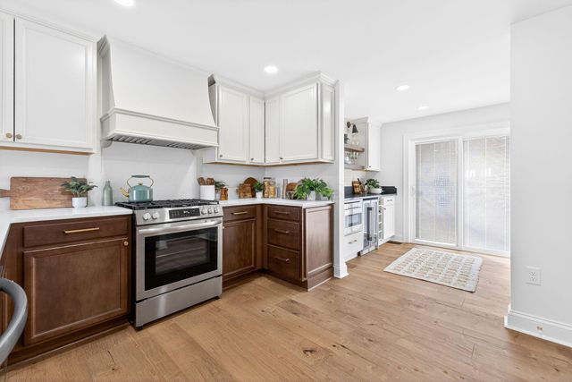 1523 Wyandotte Road, Columbus, OH 43212