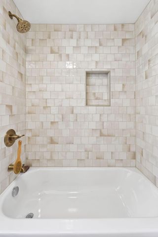 1523 Wyandotte Road, Columbus, OH 43212