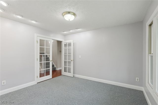 9210 Russellhurst Drive, Kirtland, OH 44094