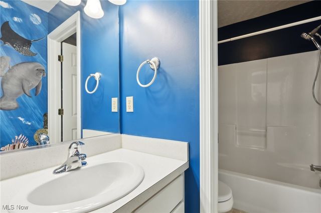 9210 Russellhurst Drive, Kirtland, OH 44094