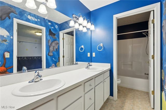 9210 Russellhurst Drive, Kirtland, OH 44094