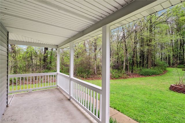 9210 Russellhurst Drive, Kirtland, OH 44094