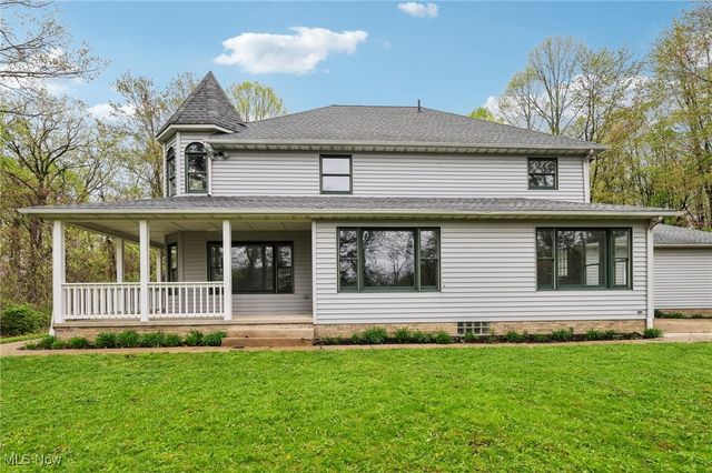 9210 Russellhurst Drive, Kirtland, OH 44094