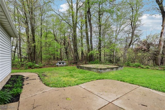 9210 Russellhurst Drive, Kirtland, OH 44094