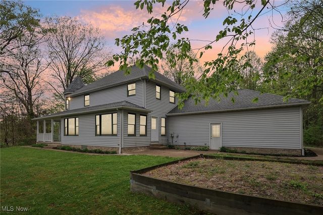 9210 Russellhurst Drive, Kirtland, OH 44094