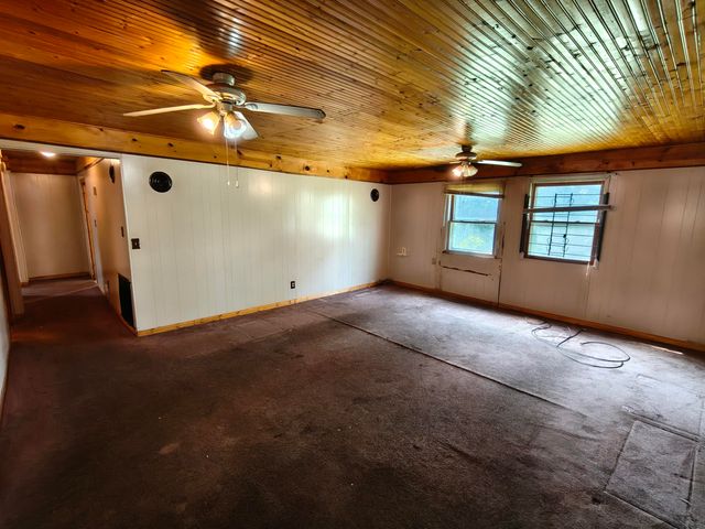5533 E 13th Place, Gary, IN 46403