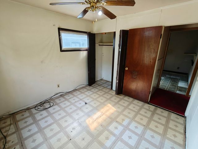 5533 E 13th Place, Gary, IN 46403