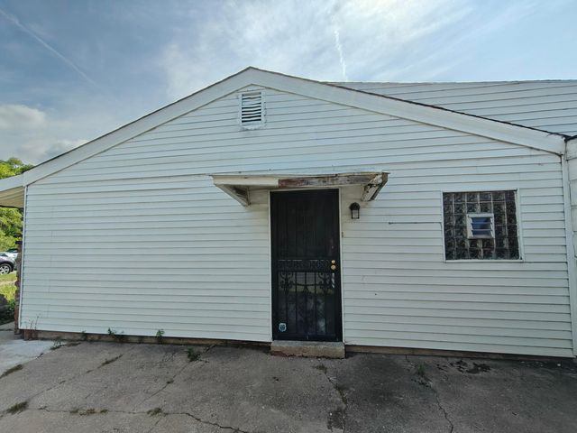 5533 E 13th Place, Gary, IN 46403