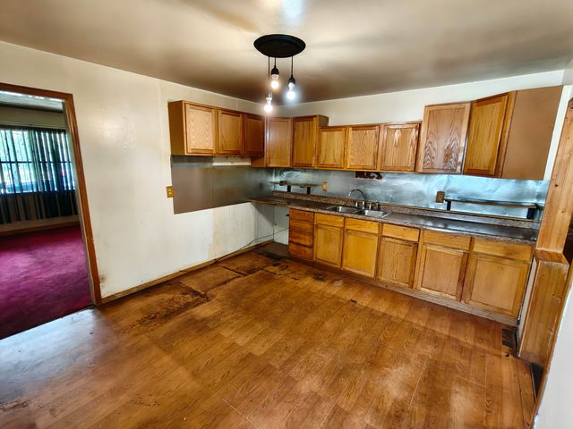 5533 E 13th Place, Gary, IN 46403