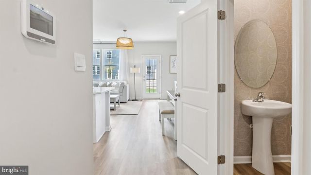 100 COROLLA DR, Egg Harbor Township, NJ 08234