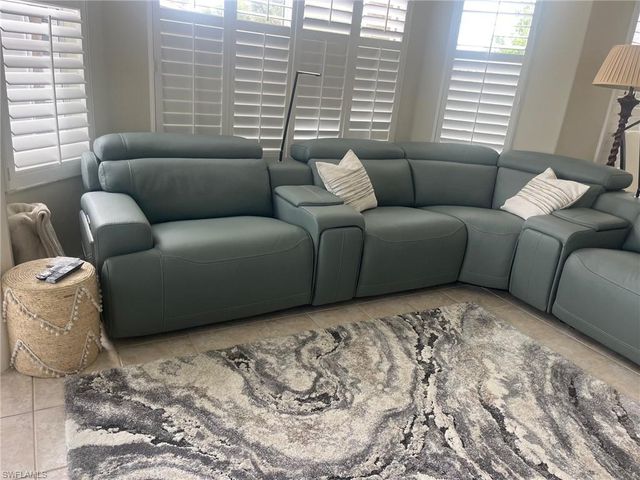 16481 Millstone CIR # 207, Fort Myers, FL 33908