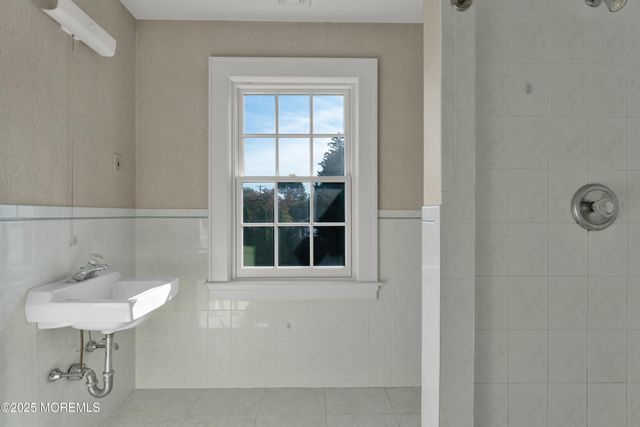 205 Maple Avenue, Red Bank, NJ 07701
