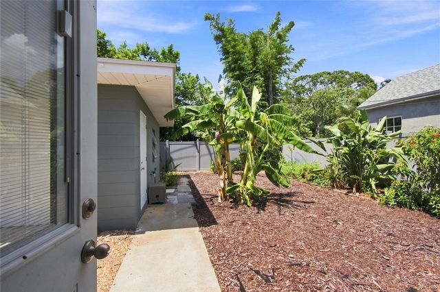 3005 10TH AVENUE N, St Petersburg, FL 33713