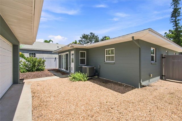 3005 10TH AVENUE N, St Petersburg, FL 33713
