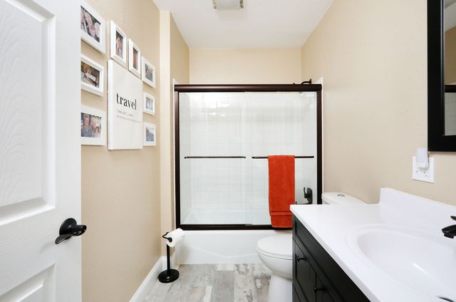 4119 70th Street, Urbandale, IA 50322