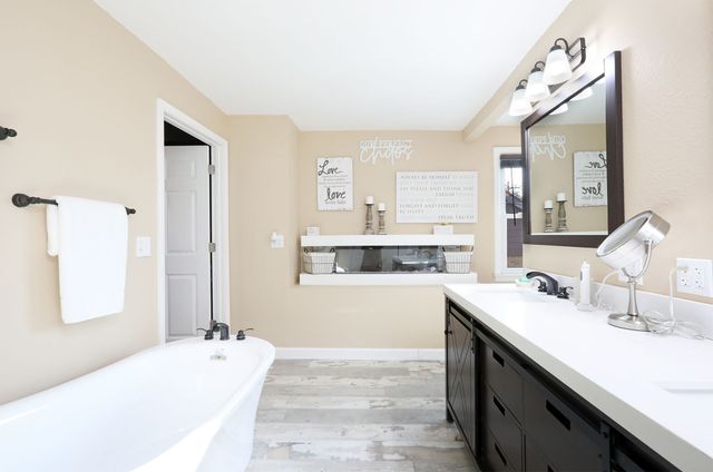 4119 70th Street, Urbandale, IA 50322