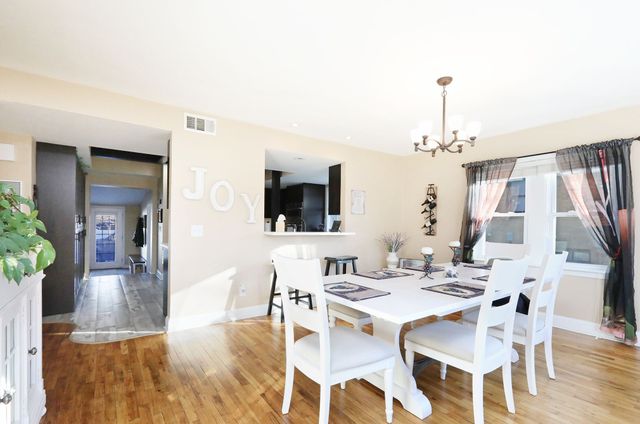 4119 70th Street, Urbandale, IA 50322