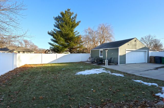 4119 70th Street, Urbandale, IA 50322