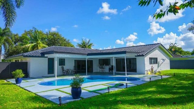 7410 SW 15th Street, Plantation, FL 33317
