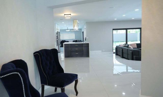 7410 SW 15th Street, Plantation, FL 33317