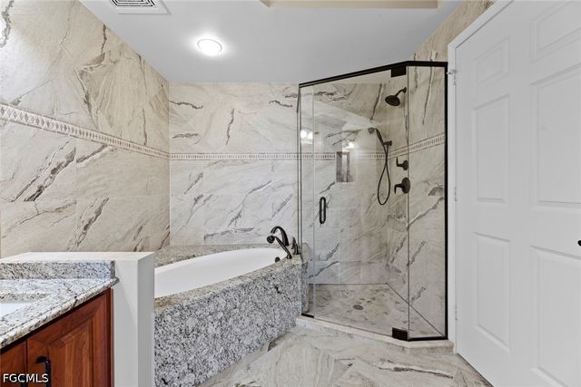 2797 1st ST 1201, Fort Myers, FL 33916