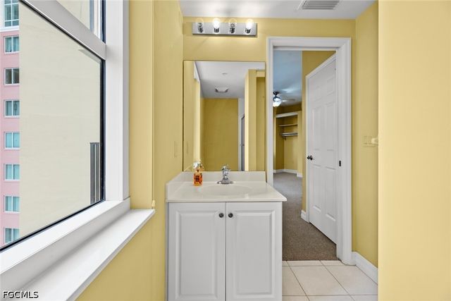 2797 1st ST 1201, Fort Myers, FL 33916