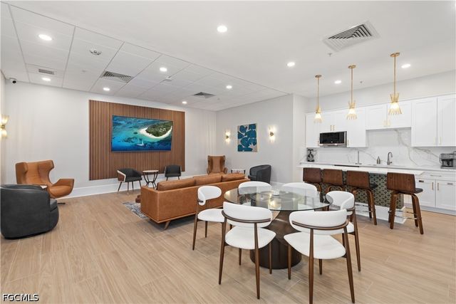 2797 1st ST 1201, Fort Myers, FL 33916