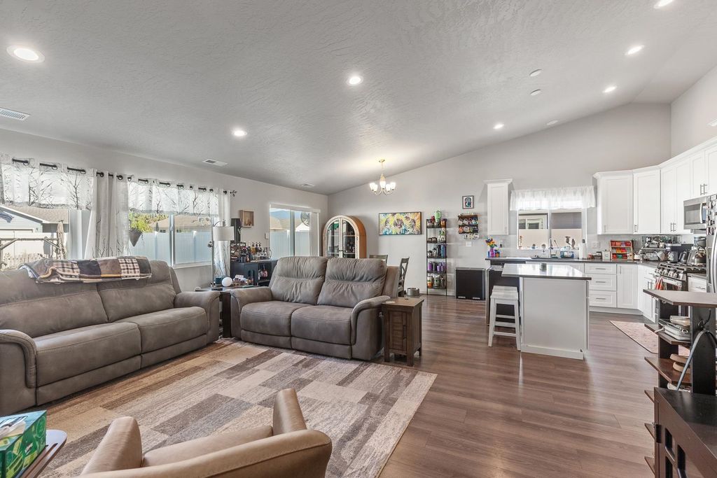 418 N Arc Ct, Spokane Valley, WA 99016 photo 5