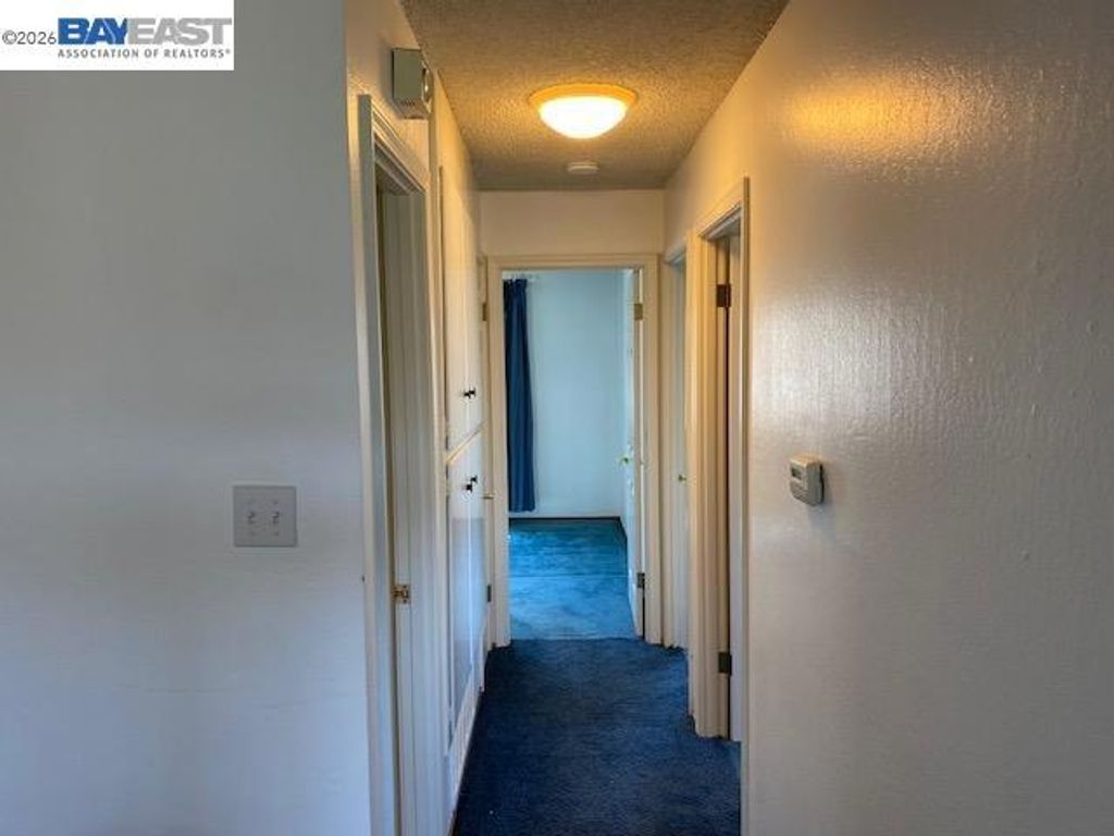 Image 6 of property listing at 16630 Cowell St, Castro Valley, CA 94578