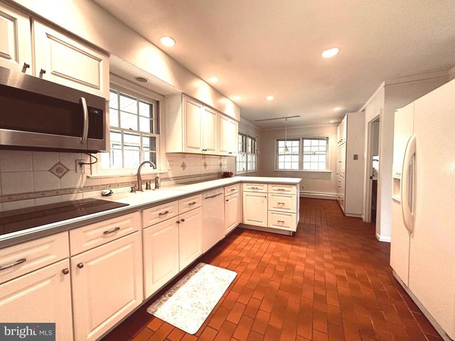 1626 NORRISTOWN RD, Ambler, PA 19002