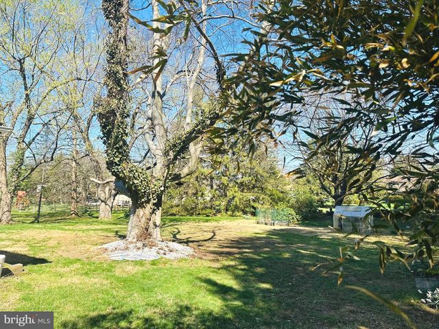 1626 NORRISTOWN RD, Ambler, PA 19002