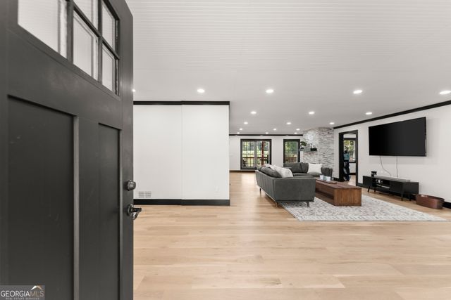 6147 Dahlonega Highway, Clermont, GA 30527